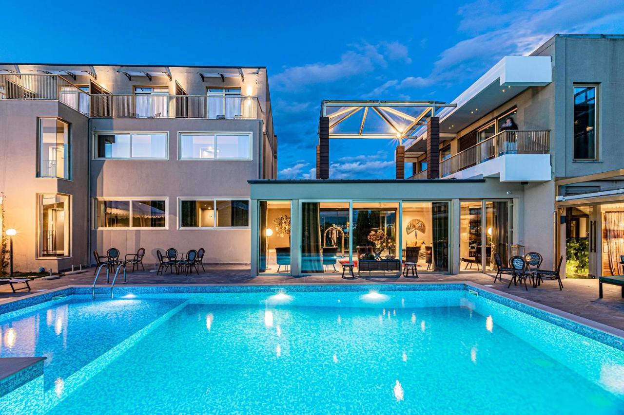 Golden Suites & Spa Neochoropoulo Екстер'єр фото