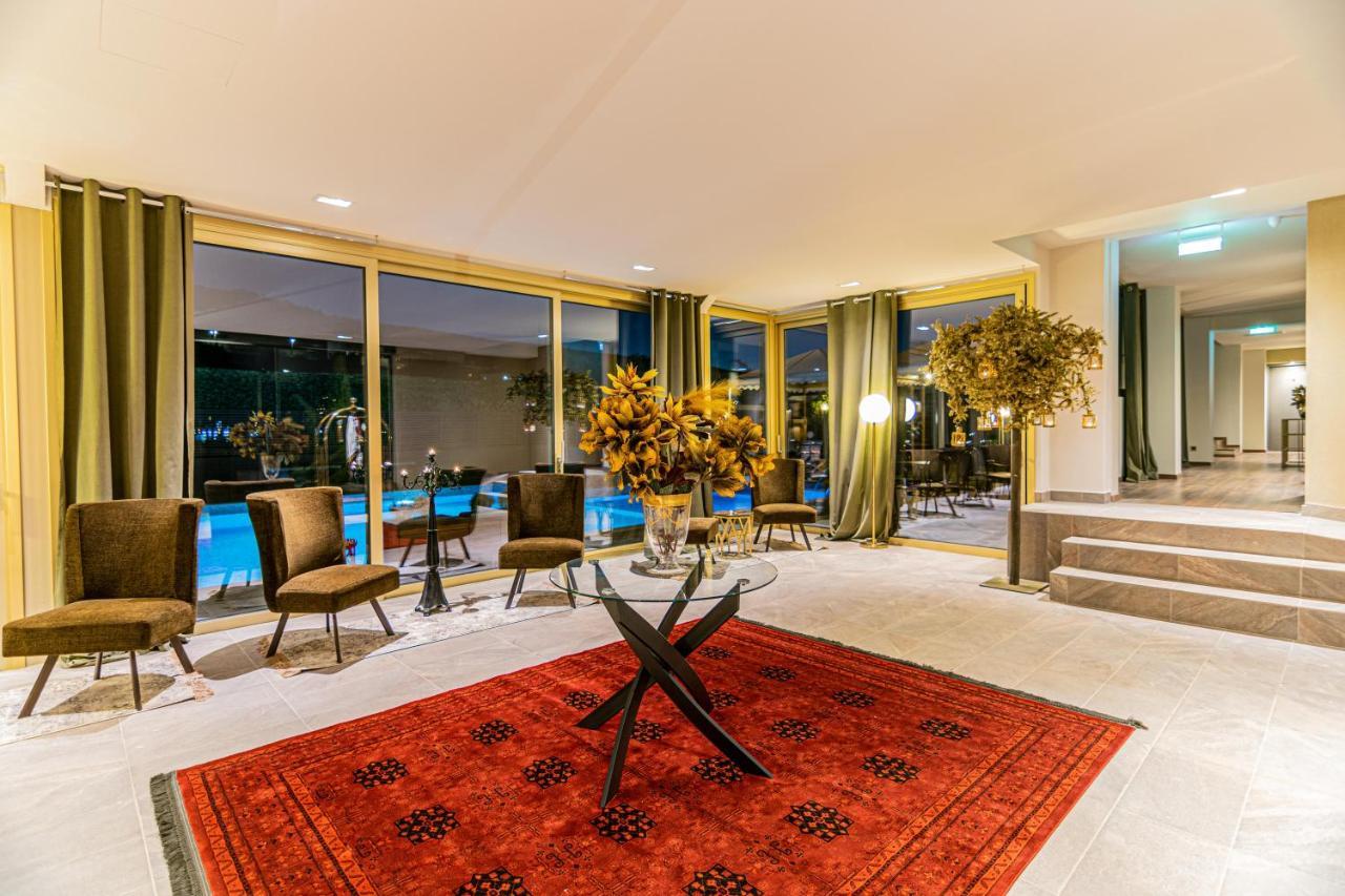 Golden Suites & Spa Neochoropoulo Екстер'єр фото