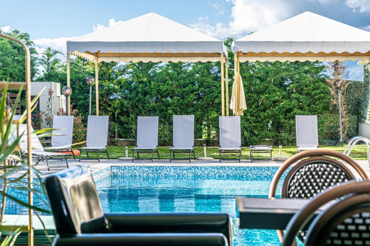 Golden Suites & Spa Neochoropoulo Екстер'єр фото