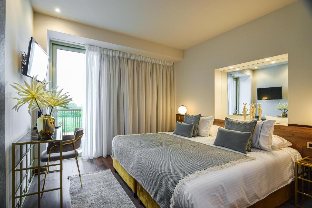 Golden Suites & Spa Neochoropoulo Екстер'єр фото