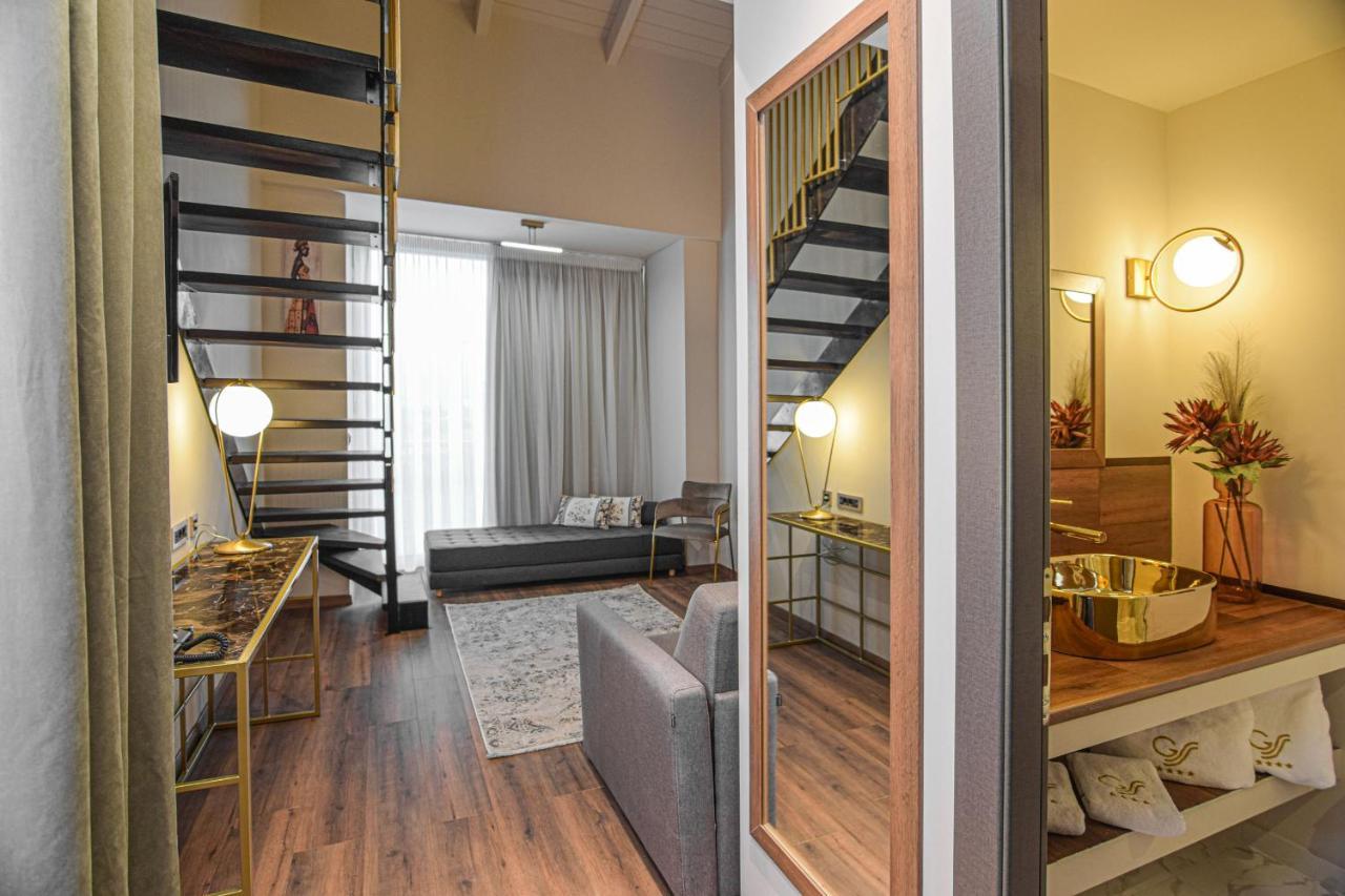 Golden Suites & Spa Neochoropoulo Екстер'єр фото
