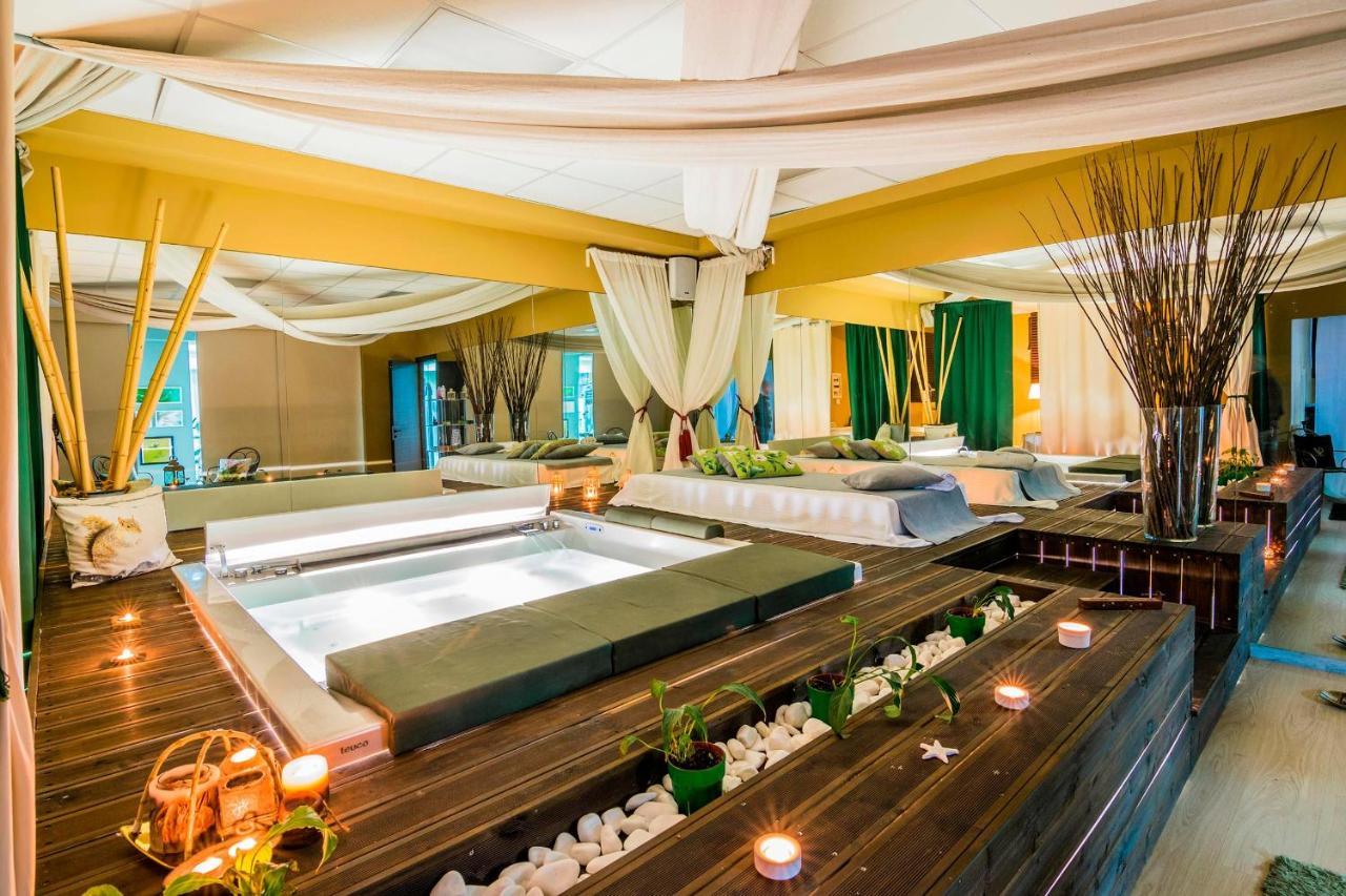 Golden Suites & Spa Neochoropoulo Екстер'єр фото